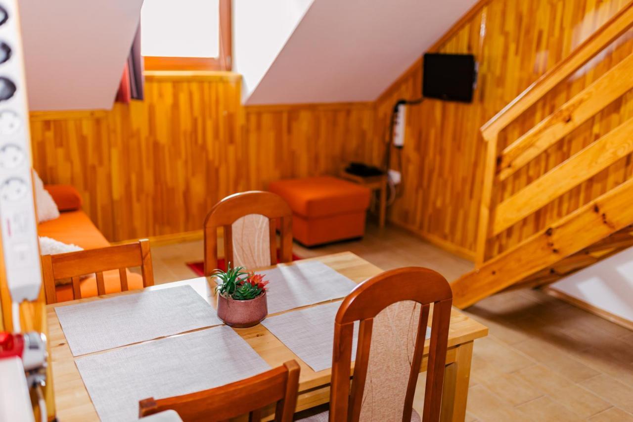 Niki Apartman Gyula Εξωτερικό φωτογραφία
