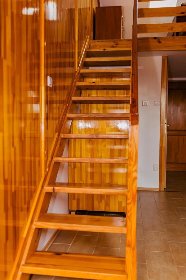 Niki Apartman Gyula Εξωτερικό φωτογραφία
